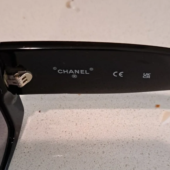 NWT CHANEL Black And Gold Sunglasses - Picture 7 of 12